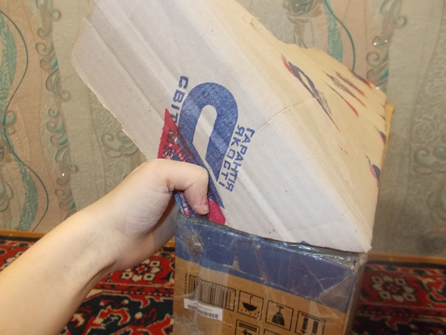Приклеиваем углы