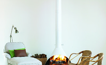 freestanding-fireplace-designs-freestanding-fireplaces-in-the-living-room-part-1-47494